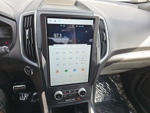 Used 2022 Ford Edge ST w/ Equipment Group 401A image 22