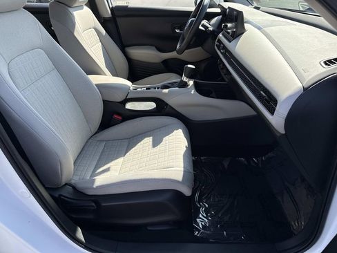 Used 2023 Honda HR-V LX image 20