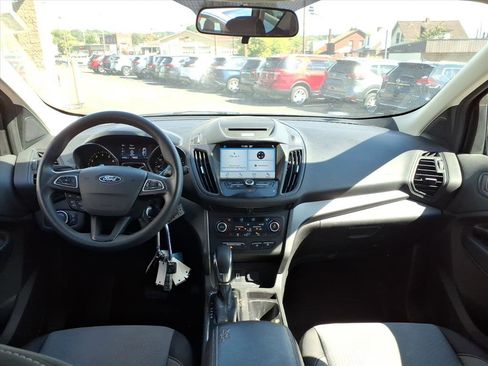 Used 2018 Ford Escape SE w/ SE Sync 3 Package image 9