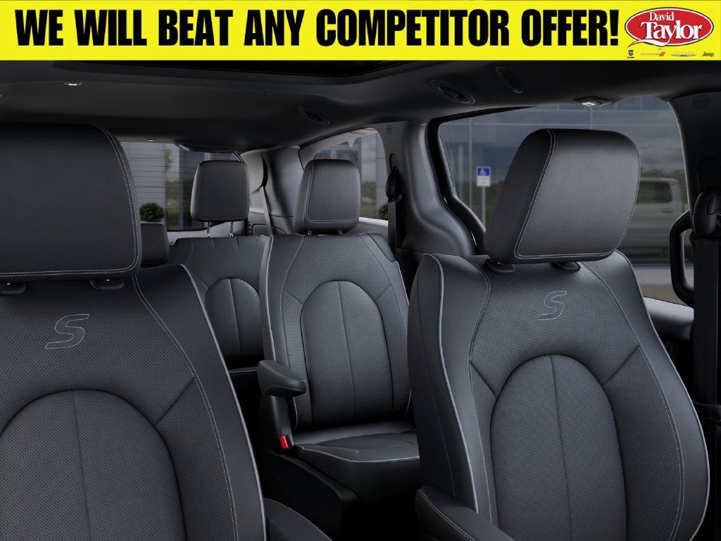 New 2027 Chrysler Pacifica Limited AWD/4WD image 27