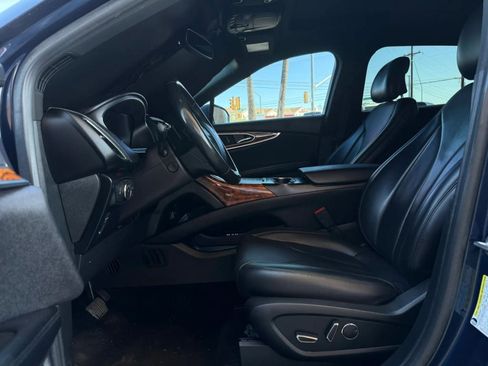 Used 2017 Lincoln MKX Reserve image 42