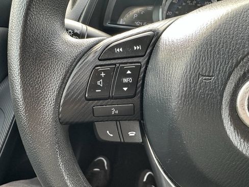 Used 2017 Toyota Yaris iA image 20