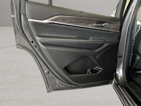 Used 2024 Jeep Grand Cherokee L Limited w/ Luxury Tech Group II image 37