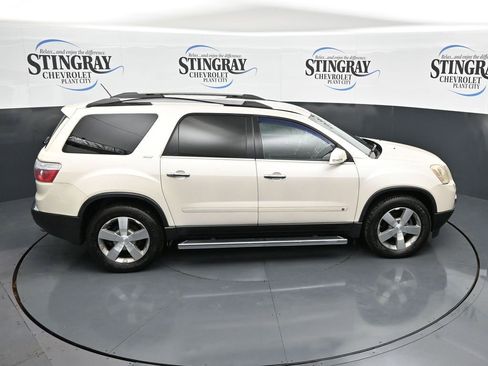 Used 2010 GMC Acadia SLT image 16