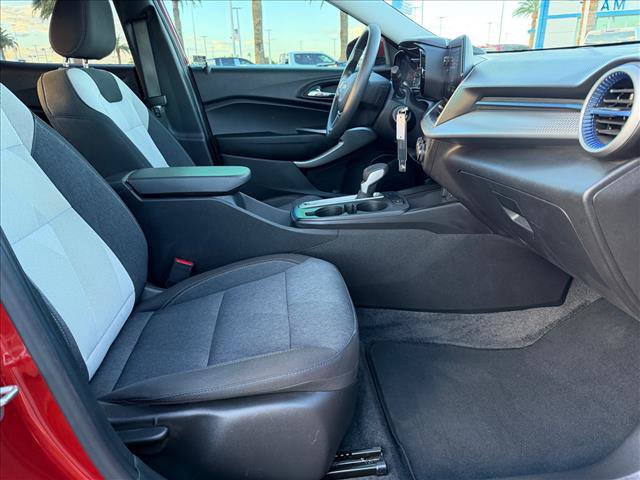 Certified 2024 Chevrolet Trax LS w/ LS Convenience Package FWD image 11