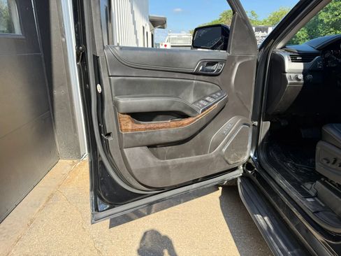 Used 2017 Chevrolet Tahoe LT AWD/4WD image 16