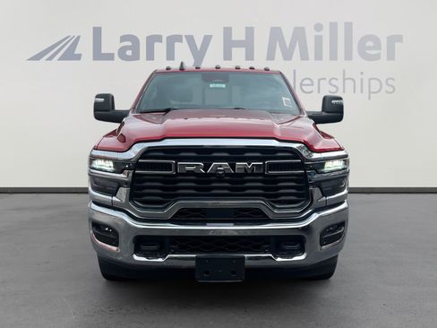 New 2026 RAM 3500 Big Horn AWD/4WD image 7