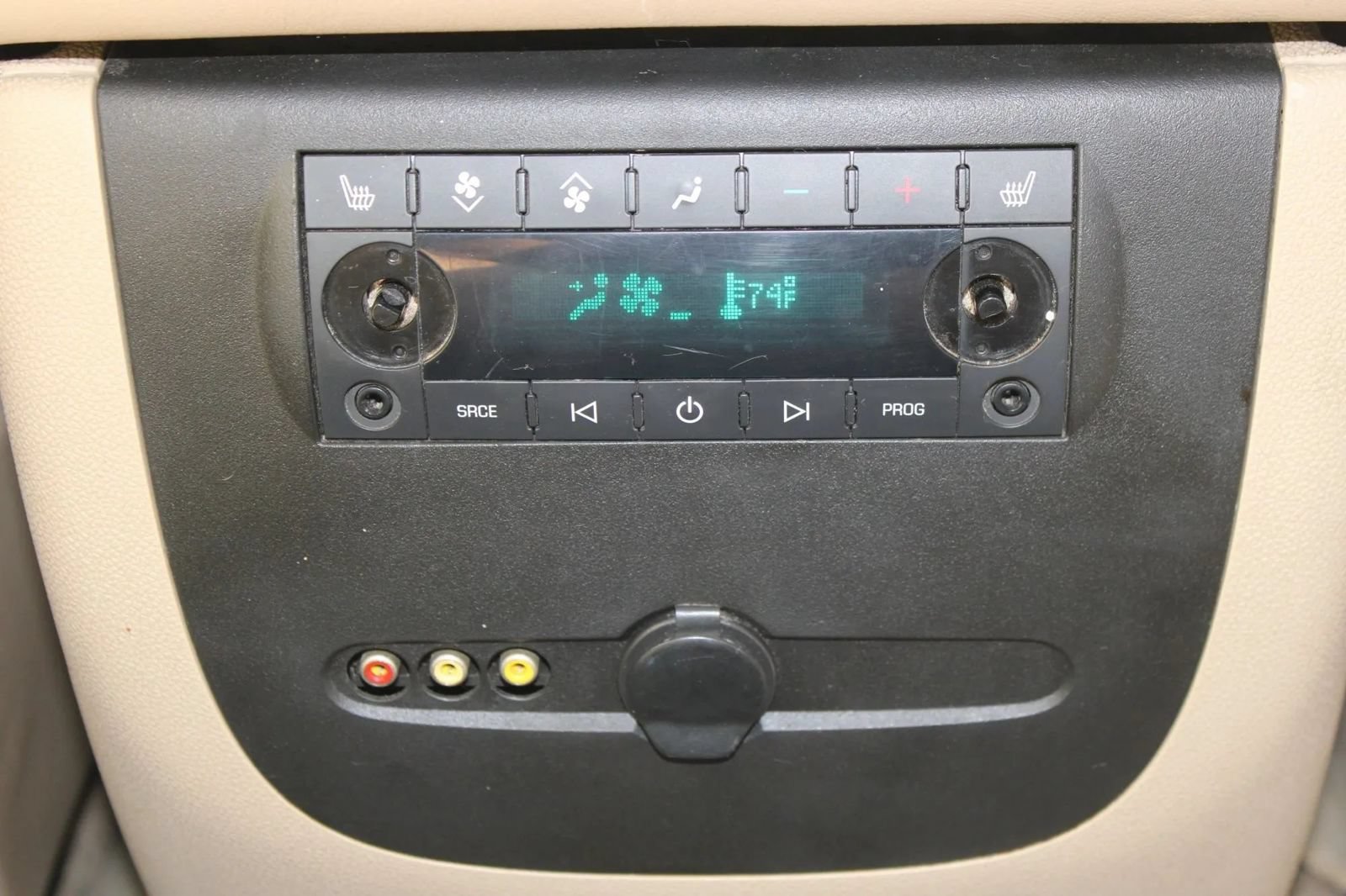 Used 2013 GMC Yukon Denali AWD/4WD image 26