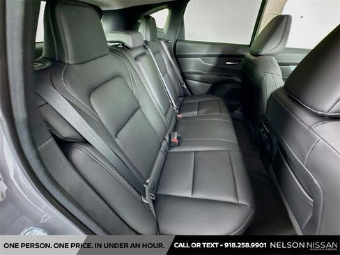 New 2025 Nissan Murano SL image 28