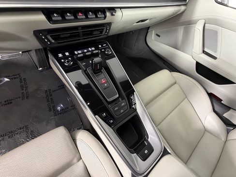 Used 2020 Porsche 911 Carrera 4S AWD/4WD image 38