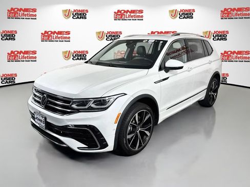 Used 2024 Volkswagen Tiguan SEL R-Line AWD/4WD image 13