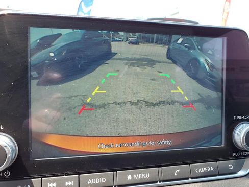 Used 2024 Nissan Sentra SR FWD image 15
