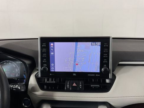 Used 2022 Toyota RAV4 Limited image 13