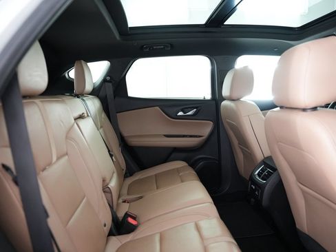 Used 2020 Chevrolet Blazer Premier w/ Driver Confidence II Package FWD image 41