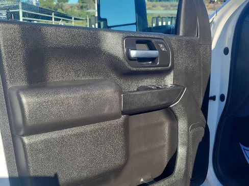 Used 2022 Chevrolet Silverado 2500 Custom w/ Custom Value Package image 20