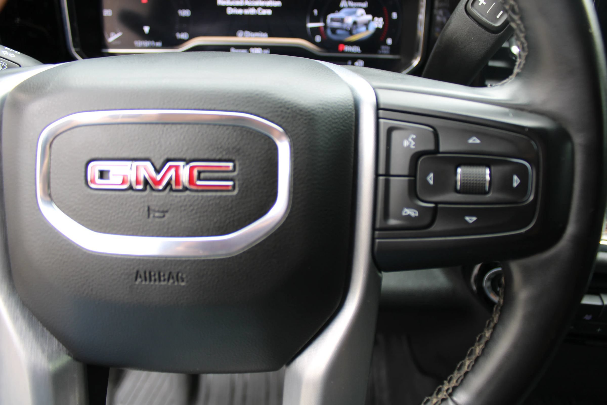 Used 2024 GMC Sierra 2500 SLE w/ SLE Value Package; AWD/4WD image 17