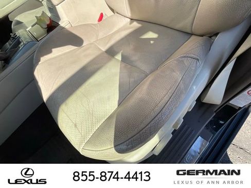 Used 2014 Lexus GX 460 w/ Premium Package image 22