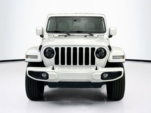 Used 2023 Jeep Wrangler Altitude image 2