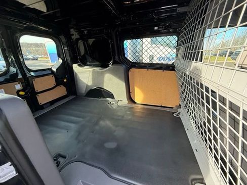 Used 2020 Ford Transit Connect XLT image 8