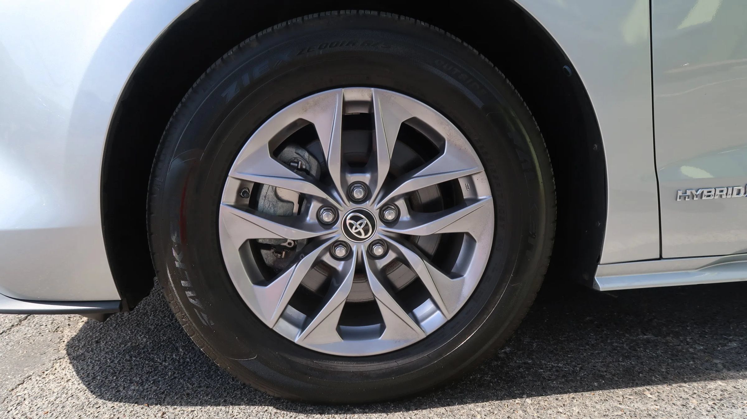 Used 2021 Toyota Sienna XLE FWD image 59