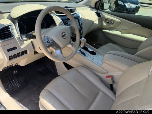 Used 2016 Nissan Murano Platinum w/ Platinum Technology Package FWD image 13