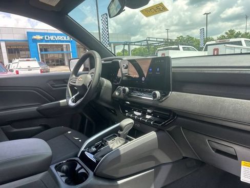 New 2026 Chevrolet Colorado W/T w/ WT Custom Package RWD image 33