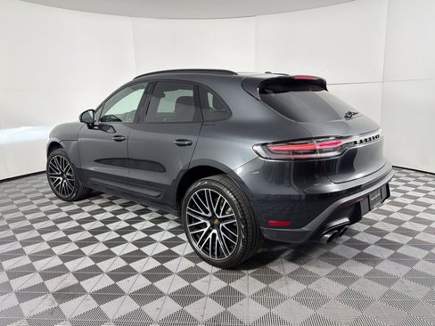 Certified 2026 Porsche Macan AWD/4WD image 3