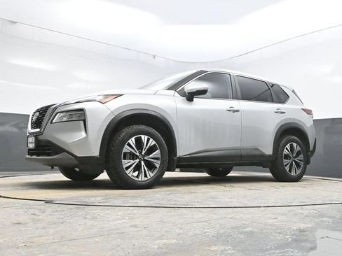 Used 2023 Nissan Rogue SV image 26