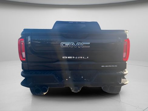 Used 2019 GMC Sierra 1500 Denali w/ Denali Ultimate Package AWD/4WD image 9