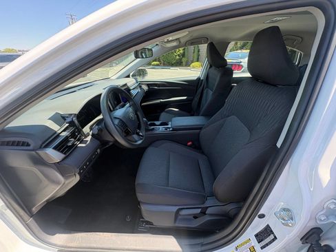 Used 2026 Toyota Camry LE FWD image 27
