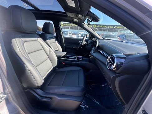 New 2026 Chevrolet Equinox LT w/ Convenience Package II image 24