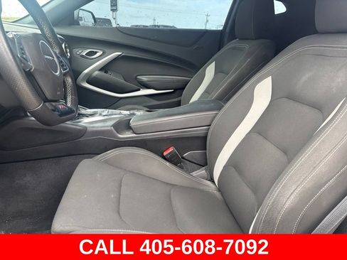 Used 2021 Chevrolet Camaro SS RWD image 7