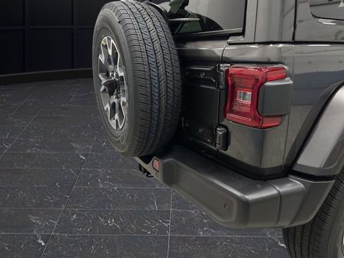 New 2025 Jeep Wrangler Sahara image 32