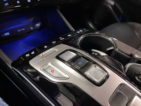 Used 2022 Hyundai Tucson Limited AWD/4WD image 25