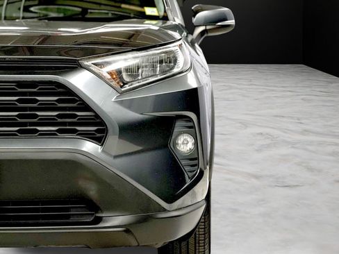 Used 2019 Toyota RAV4 XLE w/ All Weather Liner Package AWD/4WD image 57