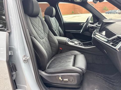 Used 2026 BMW X5 xDrive40i w/ M Sport Package AWD/4WD image 32