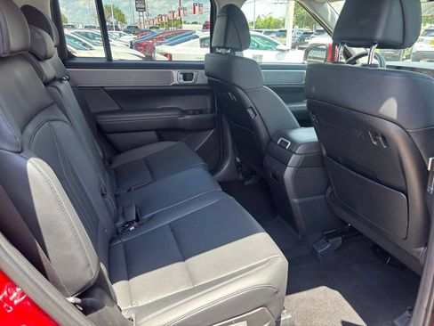 Used 2026 Hyundai Santa Fe SEL FWD image 24