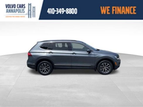 Used 2020 Volkswagen Tiguan SE w/ Panoramic Sunroof Package AWD/4WD image 9