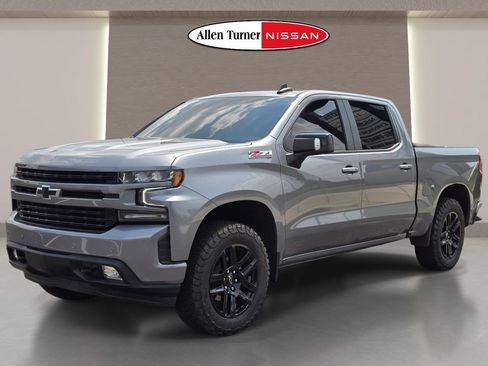 Used 2022 Chevrolet Silverado 1500 RST w/ LPO, Blackout Package AWD/4WD image 4