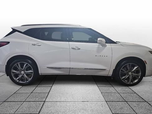 Used 2021 Chevrolet Blazer Premier w/ Driver Confidence II Package FWD image 4