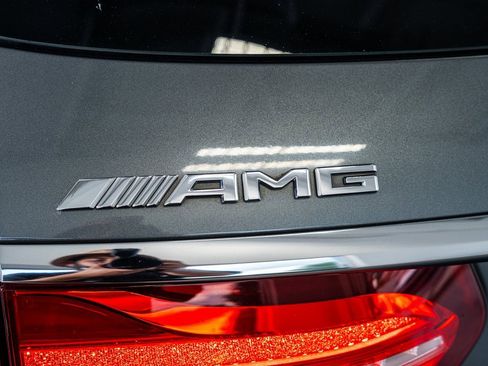 Used 2019 Mercedes-Benz E 63 AMG S image 26