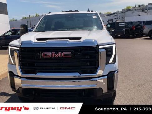 New 2026 GMC Sierra 2500 Pro AWD/4WD image 3