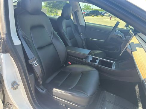 Used 2021 Tesla Model 3 Standard Range Plus RWD image 10