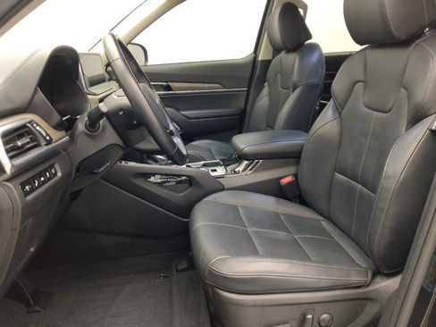 Used 2022 Kia Telluride EX w/ EX Premium Package image 17