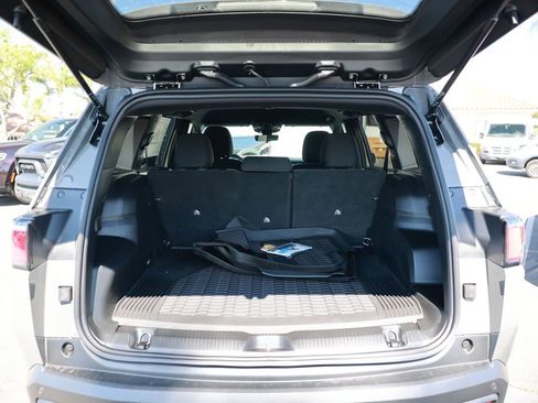 New 2026 Jeep Cherokee Laredo image 32