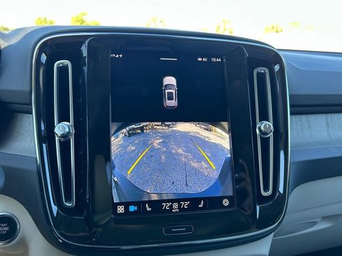 Used 2023 Volvo XC40 B5 Plus w/ Protection Package Premier image 26