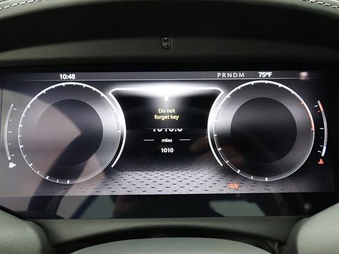 Used 2024 Aston Martin DB12 Coupe RWD image 40
