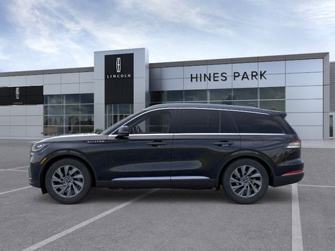 New 2026 Lincoln Aviator AWD image 3