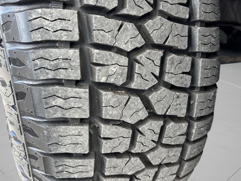 Used 2018 Toyota 4Runner TRD Off-Road Premium image 36