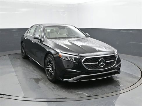 New 2026 Mercedes-Benz E 350 4MATIC Sedan image 22